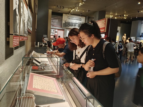 5. 黨史2.jpg